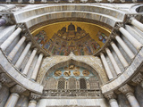 Carvings and Facade Mosaics on St. Mark's Basilica, Venice, Italy Photographie par Dennis Flaherty