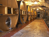 Barrels of Wine Aging in Cellar, Chateau Vannieres, La Cadiere d'Azur Lámina fotográfica por Per Karlsson Barrels of Wine Aging in Cellar, Chateau Vannieres, La Cadiere d'Azur Lámina fotográfica por Per Karlsson