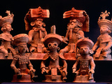 Offering Vessels, Copan, Maya, Mexico Photographie par Kenneth Garrett
