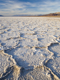 Pressure Ridges in the Salt Pan Near Badwater, Death Valley National Park, California, USA Lámina fotográfica por Darrell Gulin