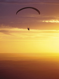 Hang Glider at Sunset, Palouse, Washington, USA Fotografie-Druck von Nancy Rotenberg