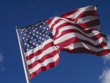 American Flag Flaps in Wind, Cle Elum, Washington, USA Lámina fotográfica por Nancy & Steve Ross