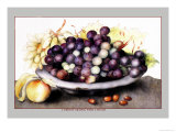 Dish of Grapes and Peaches Posters par Giovanna Garzoni