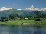 Machapuchare (Machhapuchhre) Peak, Pokhara, Himalayas, Nepal Lámina fotográfica por Sybil Sassoon Machapuchare (Machhapuchhre) Peak, Pokhara, Himalayas, Nepal Lámina fotográfica por Sybil Sassoon
