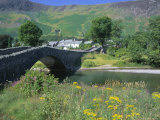 Grange and River Derwent, Lake District National Park, Cumbria, England, UK, Europe Photographie par Kathy Collins