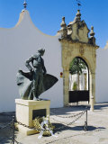 Bullfighter Tatue Outside Building, Ronda, Andalucia, Spain Photographie par Fraser Hall