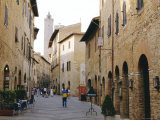 Via San Giovanni, San Gimignano, Tuscany, Italy Photographie par Fraser Hall