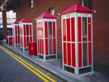 Chinese' Telephone Boxes in China Town, London, England Photographie par Fraser Hall