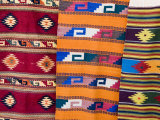 Traditional Woven Fabrics in Tourist Shops, Mitla, Oaxaca, Mexico, North America Photographie par Robert Harding