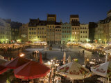Street Performers, Cafes and Stalls at Dusk, Old Town Square (Rynek Stare Miasto), Warsaw, Poland Photographie par Gavin Hellier