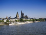 The Cathedral and River Rhine, Cologne, North Rhine Westphalia, Germany Photographie par Hans Peter Merten