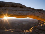 Sunrise, Mesa Arch, Canyonlands National Park, Utah, United States of America, North America Photographie par Angelo Cavalli
