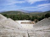 Ancient Greek Theatre, Epidaurus, Unesco World Heritage Site, Peloponnese, Greece, Europe Fotografisk tryk af Oliviero Olivieri Ancient Greek Theatre, Epidaurus, Unesco World Heritage Site, Peloponnese, Greece, Europe Fotografisk tryk af Oliviero Olivieri