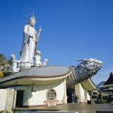 Fukusai-Ji Zen Temple, 18M High Goddess Kannon on Turtle, Nagasaki, Japan Photographie par Christopher Rennie