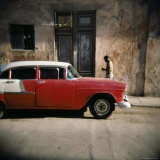 Old Red Car, Havana, Cuba, West Indies, Central America Photographie par Lee Frost