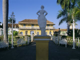 Grand-Place (Playa Mayor/Serrano), Town of Trinidad, Sancti Spiritus Region, Cuba, West Indies Photographic Print by J P De Manne