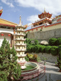 Exterior of the Kek Lok Si Temple, Penang, Malaysia Photographie par Fraser Hall