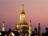 Buddhist Temple of Wat Arun at Twilight, Dating from 19th Century, Bankok Noi, Bangkok, Thailand Photographie par Richard Nebesky