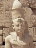 Statue of the Pharaoh Ramses II, Karnak Temple, Thebes, Unesco World Heritage Site, Egypt Photographie par Nico Tondini