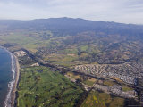 Bacara Resort and Goleta's Urban Boundry Limit on the Gaviota Coast, California Photographie par Rich Reid