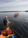 Canoeists on a Multi-Day Trip Paddle the Winisk River Photographie par Skip Brown