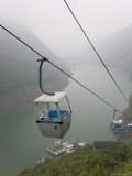 Cable Cars Take Travelers to Docks on the Yangtze River in China Photographie par David Evans
