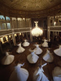 Dervishes Perform a Ritual Dance Lámina fotográfica por James L. Stanfield Dervishes Perform a Ritual Dance Lámina fotográfica por James L. Stanfield
