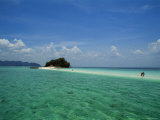 Island Views of Phi Phi Ley and Phi Phi Don, Off Phuket, Thailand Photographie par Jodi Cobb