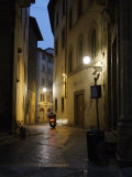 Street Scene at Night, Florence, Italy Fotografisk trykk av Brimberg & Coulson