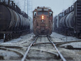 Train on the Tracks Lámina fotográfica por Kenneth Garrett Train on the Tracks Lámina fotográfica por Kenneth Garrett