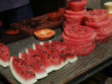 Sliced Watermellon Sold on the Street, Mexico Photographie par Gina Martin