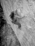 Women Rock Climbing in the Big Horn Mountains of Wyoming Photographie par Bobby Model