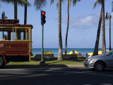 Street Scene at Waikiki Beach, Hololulu, Hawaii Lámina fotográfica por Stacy Gold Street Scene at Waikiki Beach, Hololulu, Hawaii Lámina fotográfica por Stacy Gold