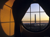 Washington Monument Seen Through a Hotel Room Window, Washington, D.C. Photographie par Kenneth Garrett