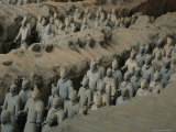 The Terra-Cotta Army near the 2,200-Year-Old Tomb of China's First Emperor, Qin Shi Huang Photographie par O. Louis Mazzatenta