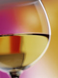 Sweet Wine in Glass Photographie par Alexander Feig