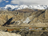 Walled City of Lo Monthang, Capital of Mustang, Nepal Photographie par Stephen Sharnoff