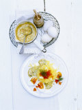 Eggs in Mustard Sauce with Potato Snow Lámina fotográfica por Jan-peter Westermann Eggs in Mustard Sauce with Potato Snow Lámina fotográfica por Jan-peter Westermann