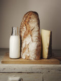 Joerg Lehmann - Milk Bottle, Bread and Cheese on a Wooden Cupboard - Fotografik Baskı Joerg Lehmann - Milk Bottle, Bread and Cheese on a Wooden Cupboard - Fotografik Baskı