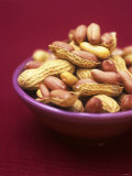 Peanuts in a Bowl Fotografie-Druck von Akiko Ida