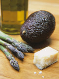 Parmesan, Green Asparagus, Avocado and Olive Oil Lámina fotográfica por Véronique Leplat Parmesan, Green Asparagus, Avocado and Olive Oil Lámina fotográfica por Véronique Leplat