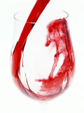 Red Wine Pouring Reprodukcja zdjęcia autor Steve Baxter Red Wine Pouring Reprodukcja zdjęcia autor Steve Baxter