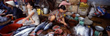 Four Women in a Fish Market, Hue, Vietnam Lámina fotográfica por Panoramic Images Four Women in a Fish Market, Hue, Vietnam Lámina fotográfica por Panoramic Images