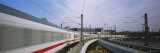 Train on Railroad Tracks, Central Station, Berlin, Germany Fotografie-Druck von Panoramic Images 