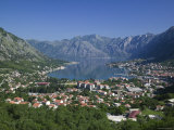 Bay of Kotorska, Kotor, Montenegro Lámina fotográfica por Walter Bibikow Bay of Kotorska, Kotor, Montenegro Lámina fotográfica por Walter Bibikow