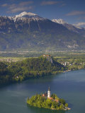 Lake Bled, Gorenjska, Slovenia Photographie par Walter Bibikow
