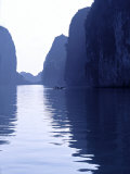 Ha Long Bay, Northern Vietnam Fotografisk trykk av Don Bolton