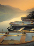 Boats on Lake, Wales Photographie par Peter Adams