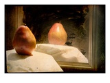 Pear against Framed Mirror Impressão fotográfica por Mia Friedrich