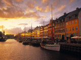 Nyhavn Harbour, Copenhagen, Denmark Photographie par Jon Arnold
